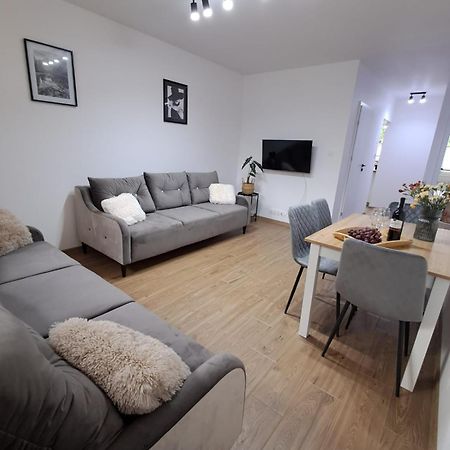 Apartament Przy Stawach Grodzisk Mazowiecki Extérieur photo